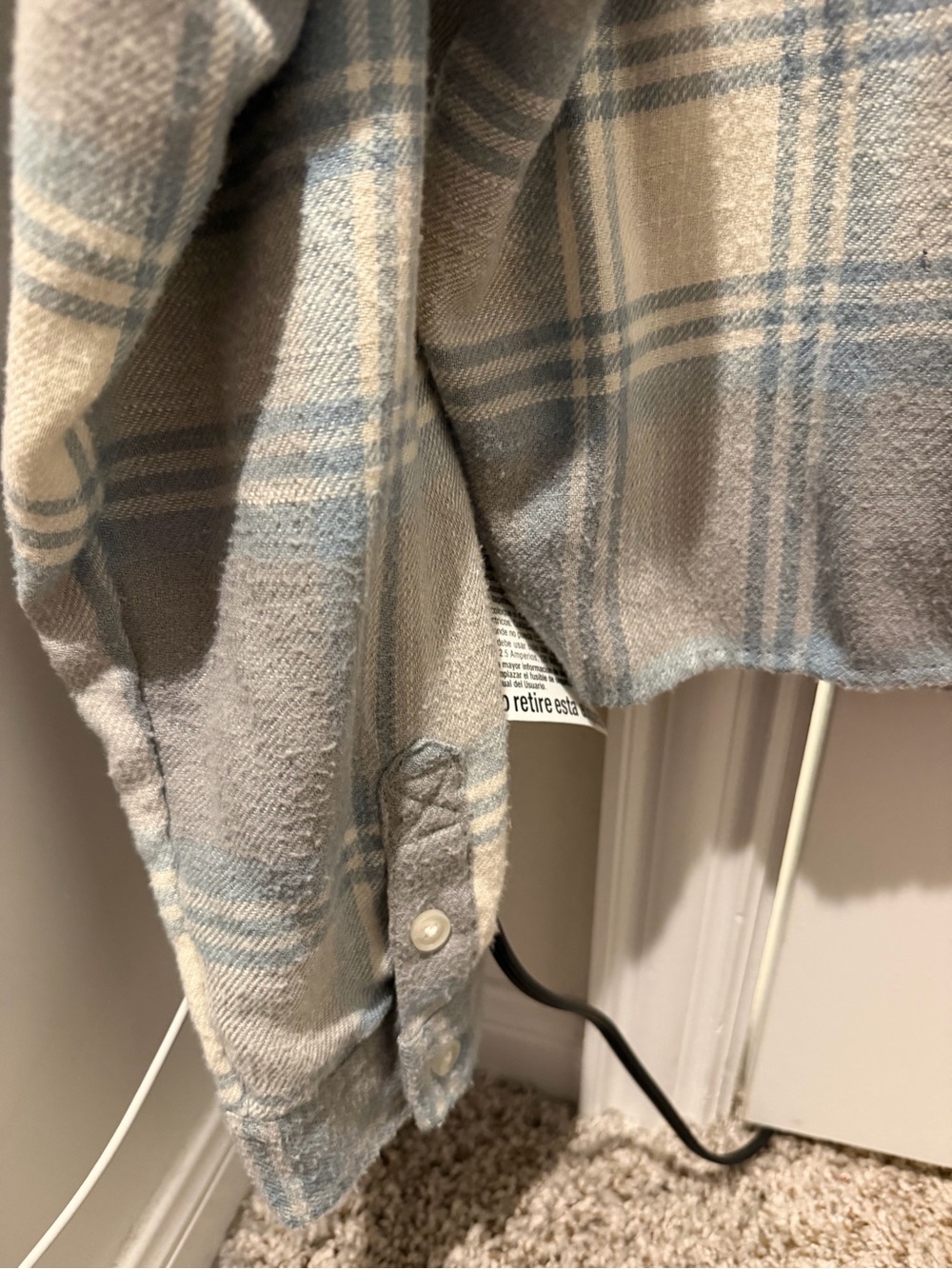American Eagle XS Cropped Blue & Cream Plaid Button-Up Shirt - Picture 2 of 6